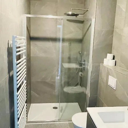 Luxury 2023 Flat In Center With Terrace & Parking - Cd4 *